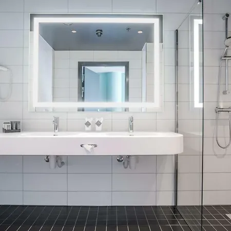 Thon Cecil Hotel 4*